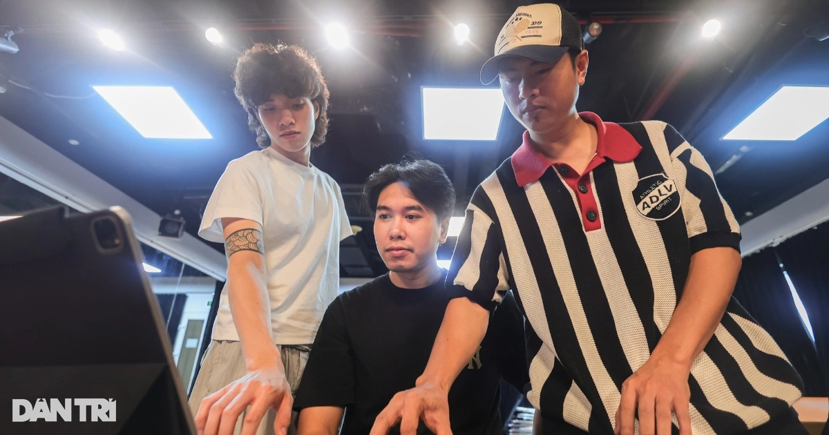 Concert “Rực rỡ ngày mới”: Đón chờ màn song ca Bùi Công Nam và Hương Tràm Concert "Rực rỡ ngày mới": Đón chờ màn song ca Bùi Công Nam và Hương Tràm