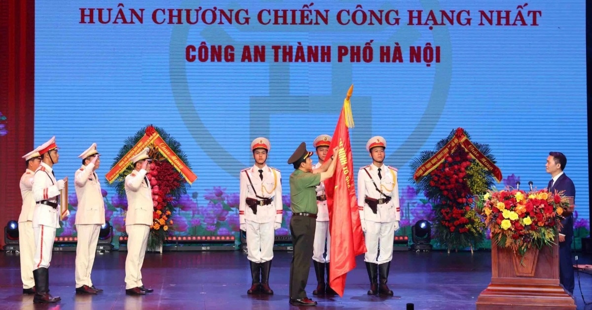 Công an TP Hà Nội nhận Huân chương Chiến công hạng Nhất Công an TP Hà Nội nhận Huân chương Chiến công hạng Nhất