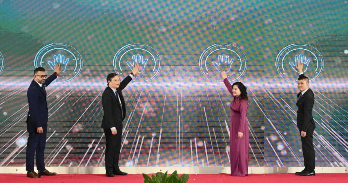 Dân trí minh chứng cho sự tử tế và hiệu quả của báo chí nhân văn Dân trí minh chứng cho sự tử tế và hiệu quả của báo chí nhân văn