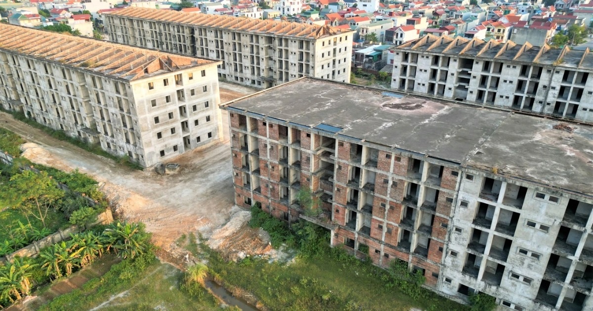 Định đoạt số phận dự án ký túc xá 860 tỷ đồng “đắp chiếu” 16 năm Định đoạt số phận dự án ký túc xá 860 tỷ đồng "đắp chiếu" 16 năm