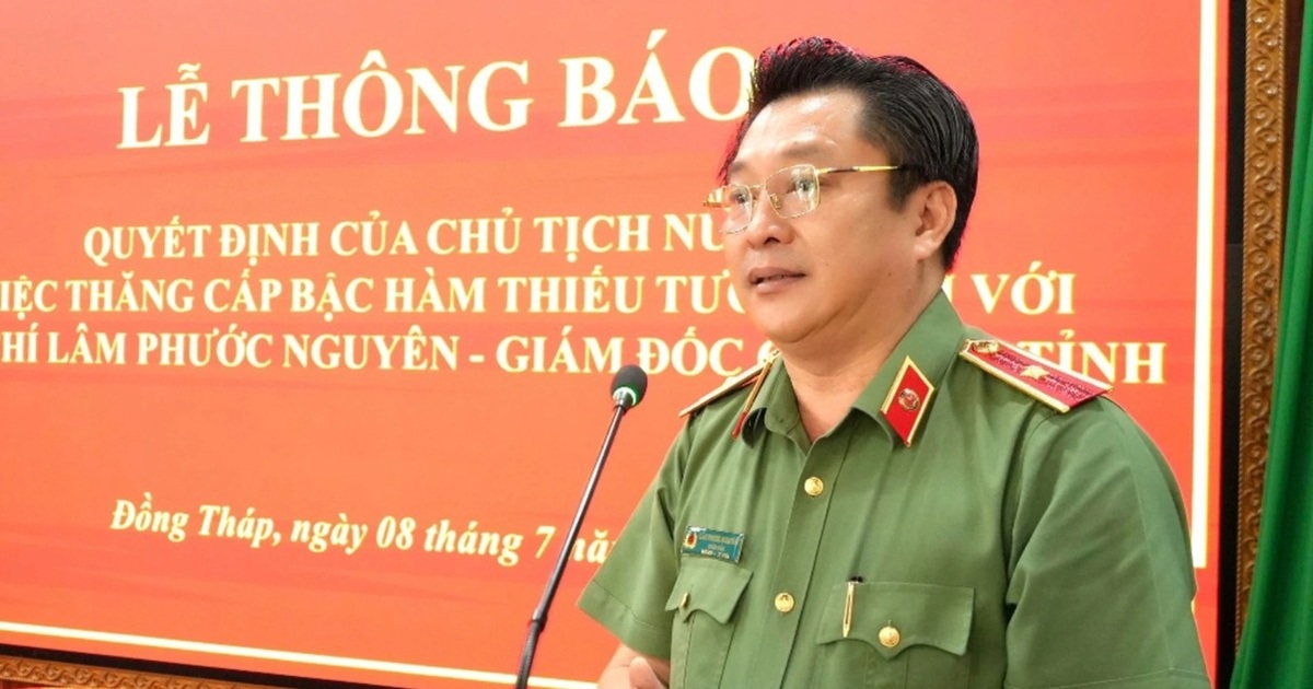 Giám đốc Công an tỉnh Đồng Tháp được thăng cấp bậc hàm Thiếu tướng Giám đốc Công an tỉnh Đồng Tháp được thăng cấp bậc hàm Thiếu tướng
