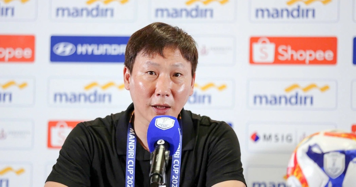 Thắng U23 Philippines, HLV Kim Sang Sik tuyên bố sẽ vô địch U23 Đông Nam Á HLV Kim Sang Sik chỉ thẳng điểm yếu của U23 Việt Nam sau trận gặp Campuchia