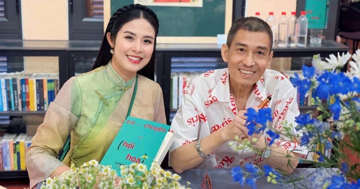 Hoa hậu Ngọc Hân kể kỷ niệm xúc động với họa sĩ Lê Thiết Cương Hoa hậu Ngọc Hân kể kỷ niệm xúc động với họa sĩ Lê Thiết Cương