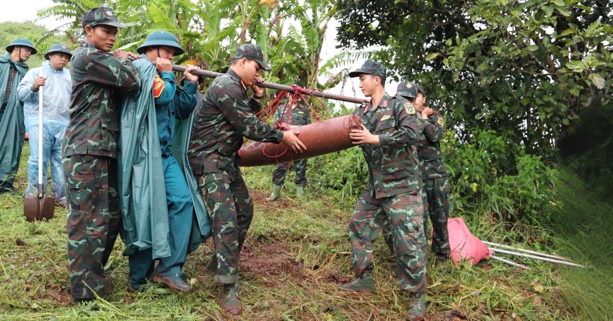 Hủy nổ ba quả bom sót lại từ thời chiến tranh ở Lâm Đồng Hủy nổ ba quả bom sót lại từ thời chiến tranh ở Lâm Đồng
