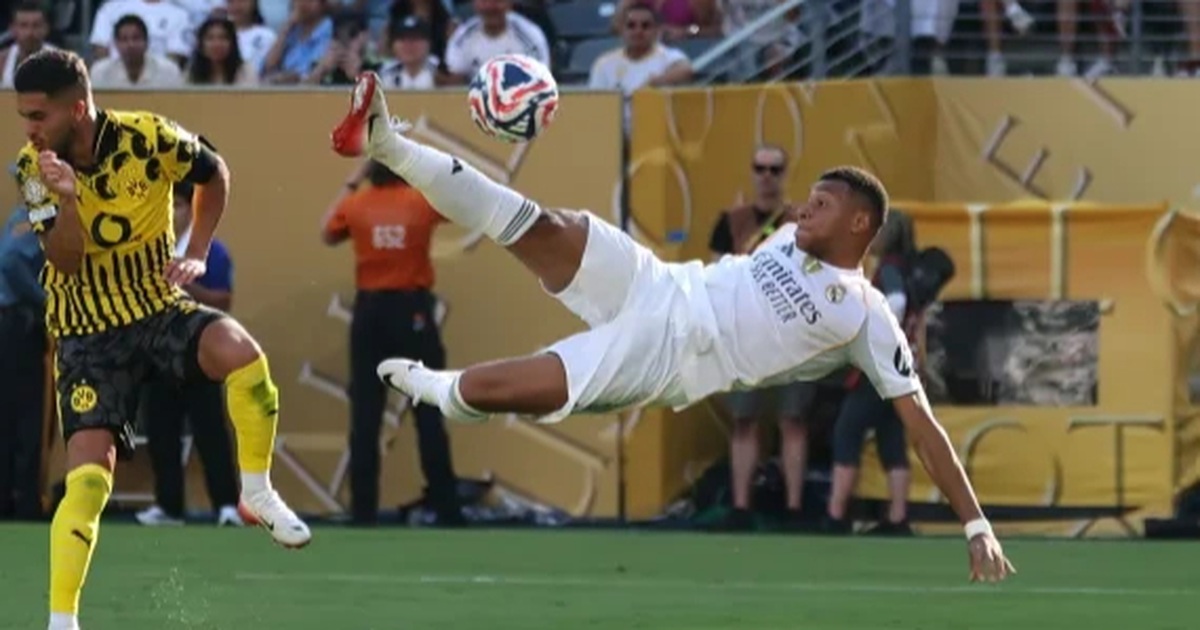 Mbappe tỏa sáng giúp Real Madrid đánh bại Dortmund, tiến vào bán kết Mbappe tỏa sáng giúp Real Madrid đánh bại Dortmund, tiến vào bán kết