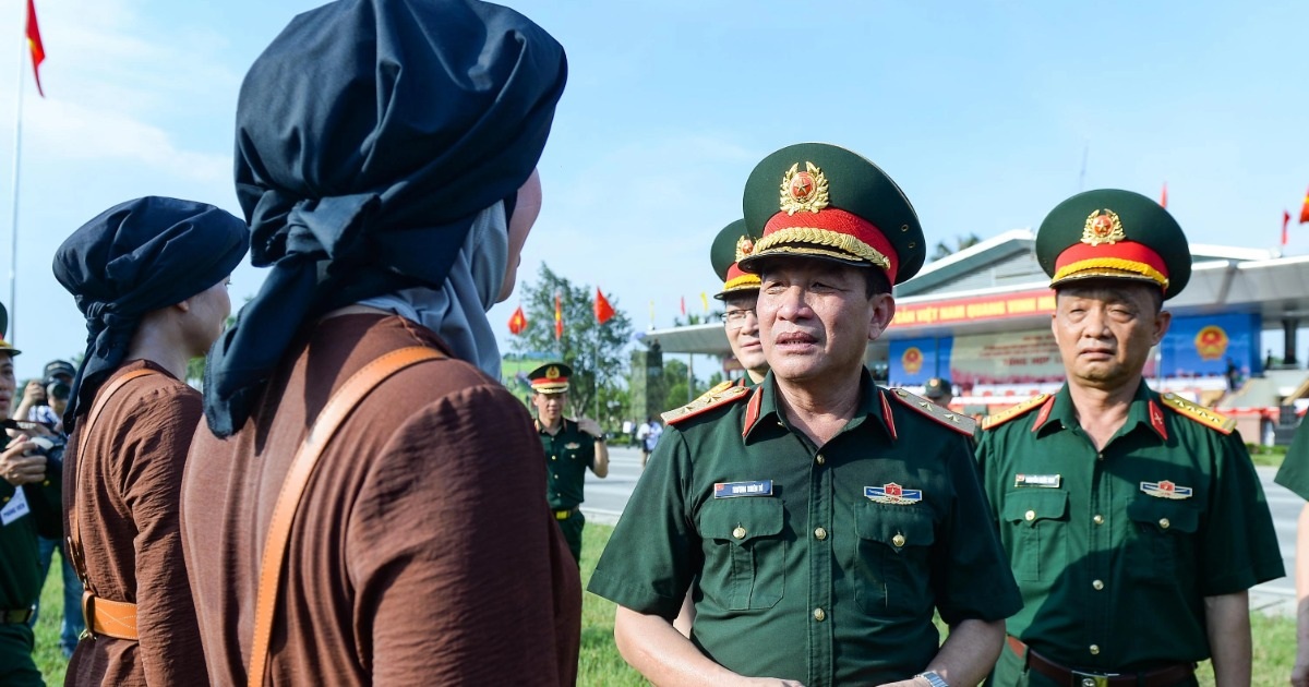 Nâng cao lòng tự hào và danh dự người lính khi được tham gia diễu binh Nâng cao lòng tự hào và danh dự người lính khi được tham gia diễu binh