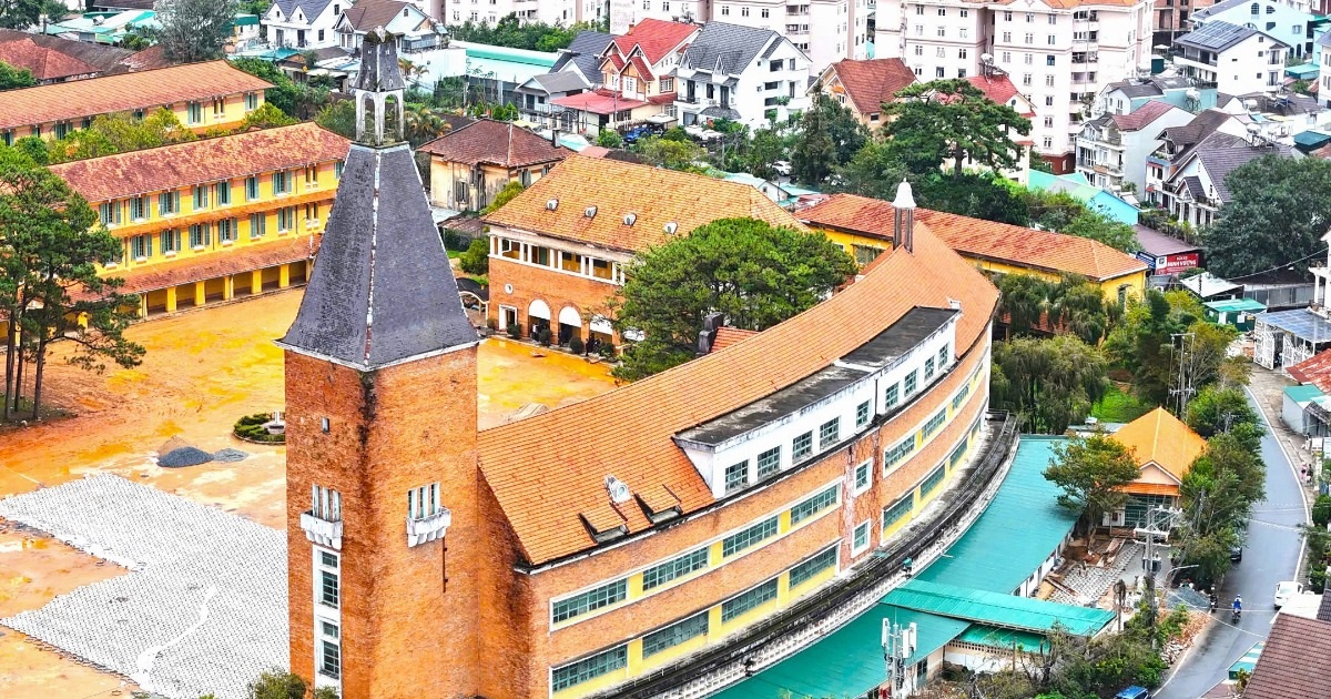 Ngắm Trường Cao đẳng Sư phạm Đà Lạt, công trình độc đáo của thế kỷ XX Ngắm Trường Cao đẳng Sư phạm Đà Lạt, công trình độc đáo của thế kỷ XX