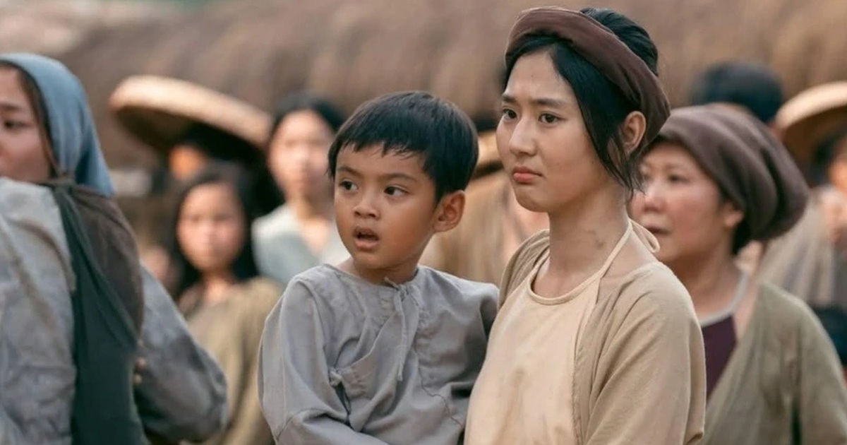Nghịch lý phim trăm tỷ gây tranh cãi, được khen thì doanh thu bết bát Nghịch lý phim trăm tỷ gây tranh cãi, được khen thì doanh thu bết bát