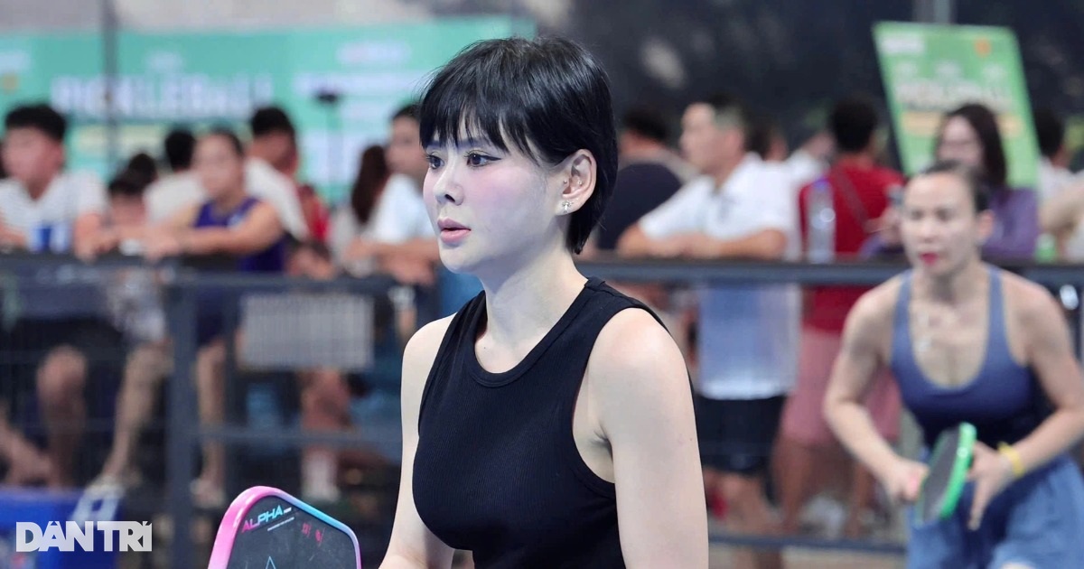 Những bóng hồng rạng rỡ, khỏe khoắn đổ bộ giải pickleball Dân trí 20 năm Những bóng hồng rạng rỡ, khỏe khoắn đổ bộ giải pickleball Dân trí 20 năm