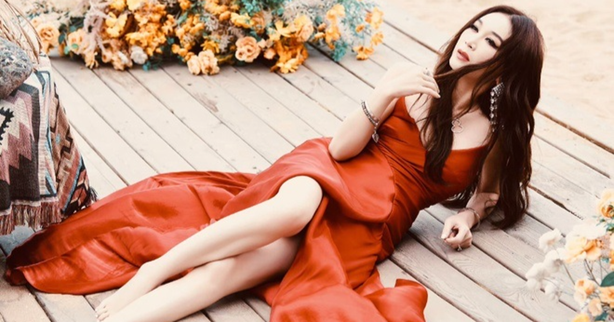 Ôn Bích Hà: Mỹ nhân U60 trẻ mãi không già, nói lý do không sinh con Ôn Bích Hà: Mỹ nhân U60 trẻ mãi không già, nói lý do không sinh con