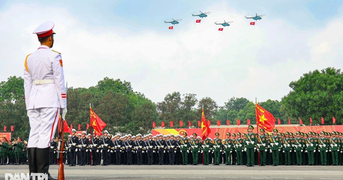 Sẽ có tàu ngầm, tàu nổi tham gia diễu binh dưới nước dịp Quốc khánh 2/9 Sẽ có tàu ngầm, tàu nổi tham gia diễu binh dưới nước dịp Quốc khánh 2/9