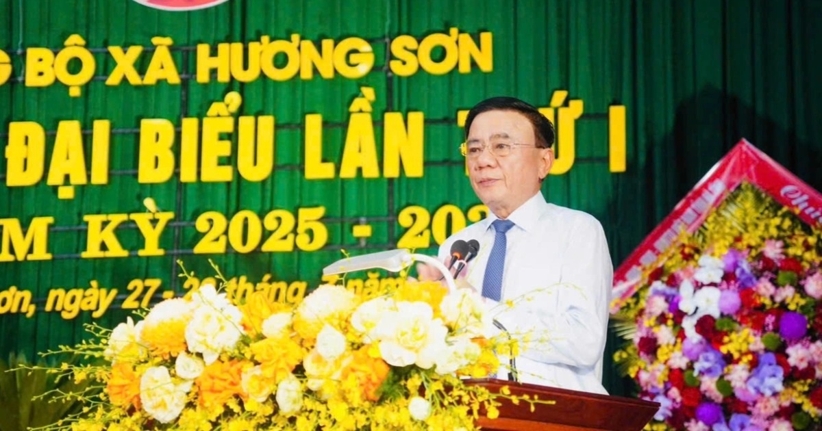 Thường trực Ban Bí thư Trần Cẩm Tú dự Đại hội Đảng bộ xã Hương Sơn Thường trực Ban Bí thư Trần Cẩm Tú dự Đại hội Đảng bộ xã Hương Sơn