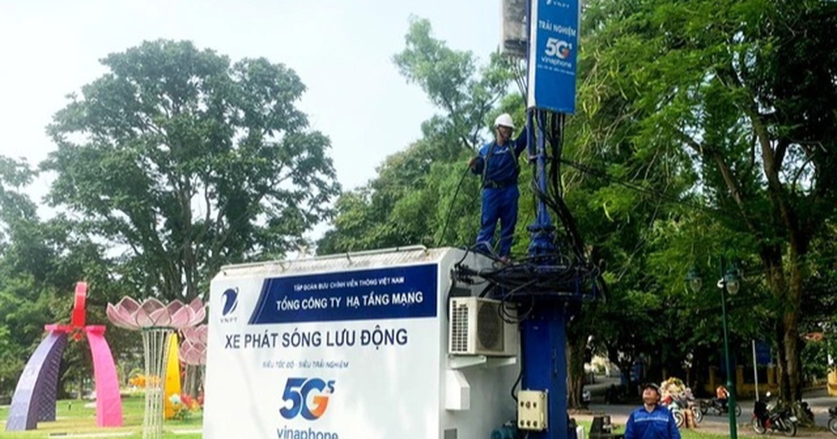 Trạm thu phát sóng di động “trực chiến” đảm bảo liên lạc xuyên bão Trạm thu phát sóng di động "trực chiến" đảm bảo liên lạc xuyên bão