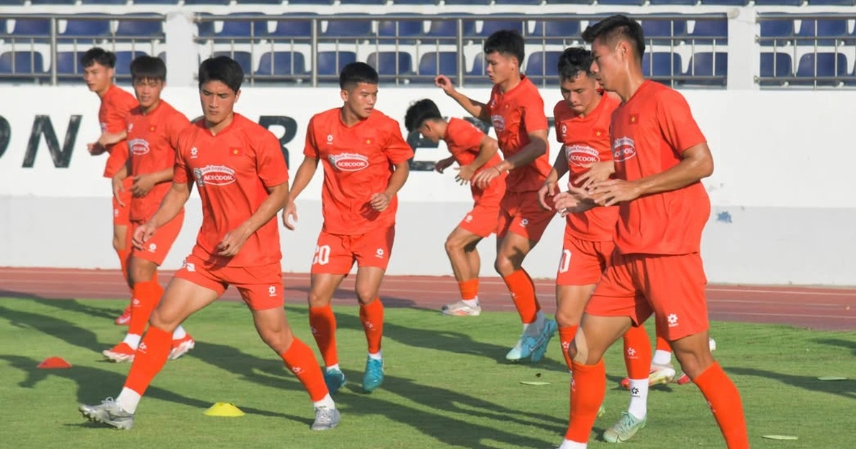 U23 Việt Nam chuẩn bị cho giải khu vực, HLV Kim Sang Sik trực tiếp cầm quân U23 Việt Nam chuẩn bị cho giải khu vực, HLV Kim Sang Sik trực tiếp cầm quân