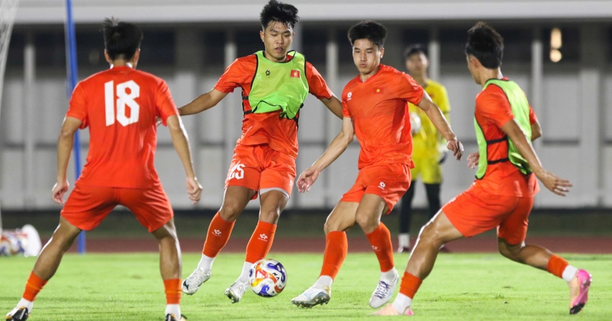 U23 Việt Nam rèn luyện lối chơi, chờ đối đầu U23 Lào U23 Việt Nam rèn luyện lối chơi, chờ đối đầu U23 Lào