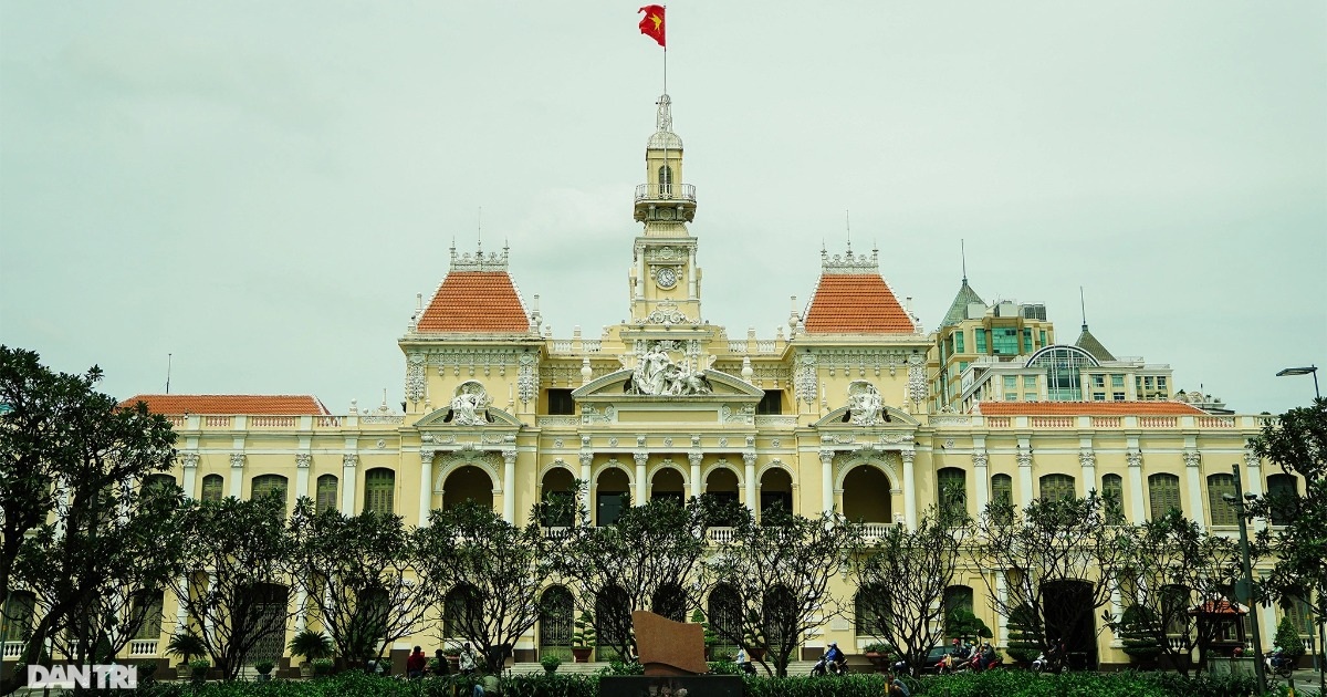 UBND TPHCM phân công lại nhiệm vụ của ban lãnh đạo sau hợp nhất tỉnh, thành UBND TPHCM phân công lại nhiệm vụ của ban lãnh đạo sau hợp nhất tỉnh, thành