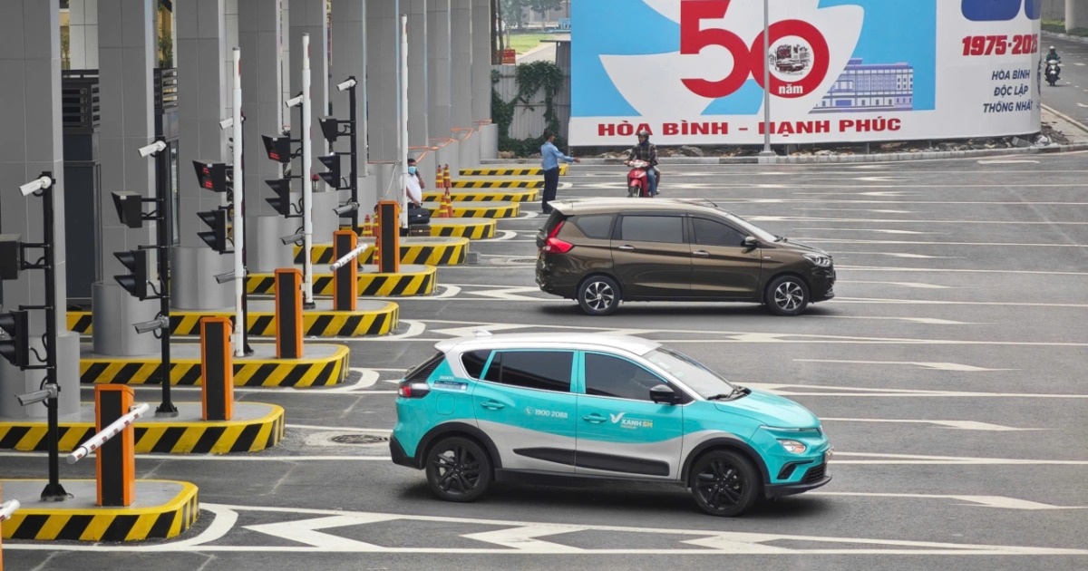 Viễn cảnh shipper chạy xe điện, phân vùng hạn chế xe xăng tại TPHCM Viễn cảnh shipper chạy xe điện, phân vùng hạn chế xe xăng tại TPHCM
