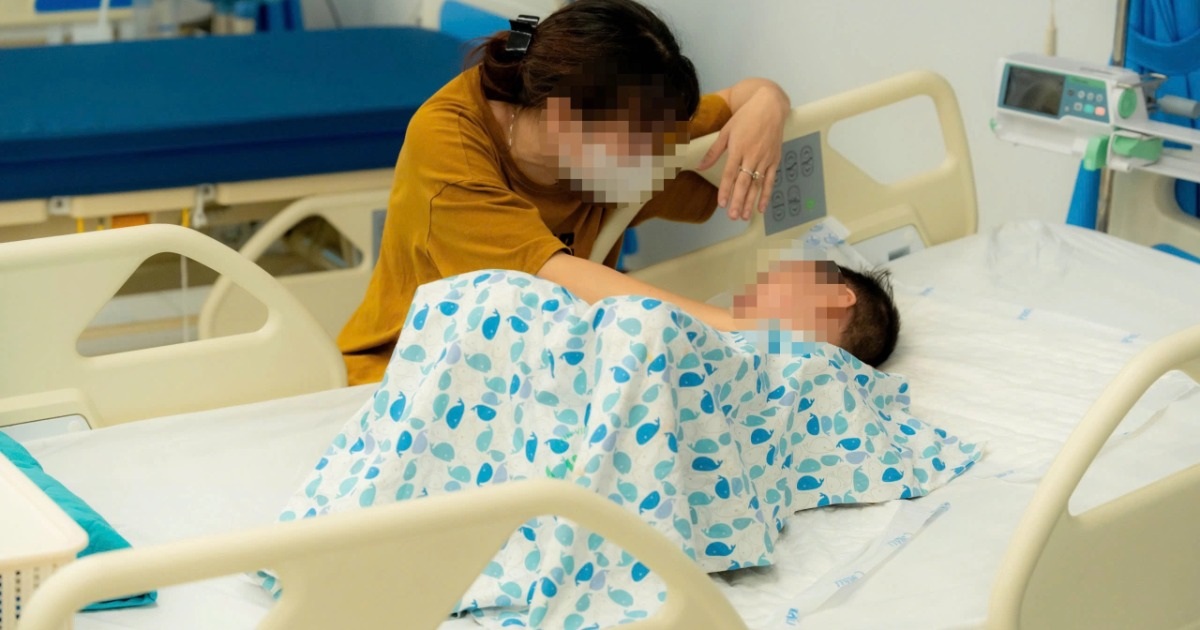 Vụ ô tô tông liên hoàn ở Hà Nội: 2 cháu bé bị thương hiện ra sao? Vụ ô tô tông liên hoàn ở Hà Nội: 2 cháu bé bị thương hiện ra sao?