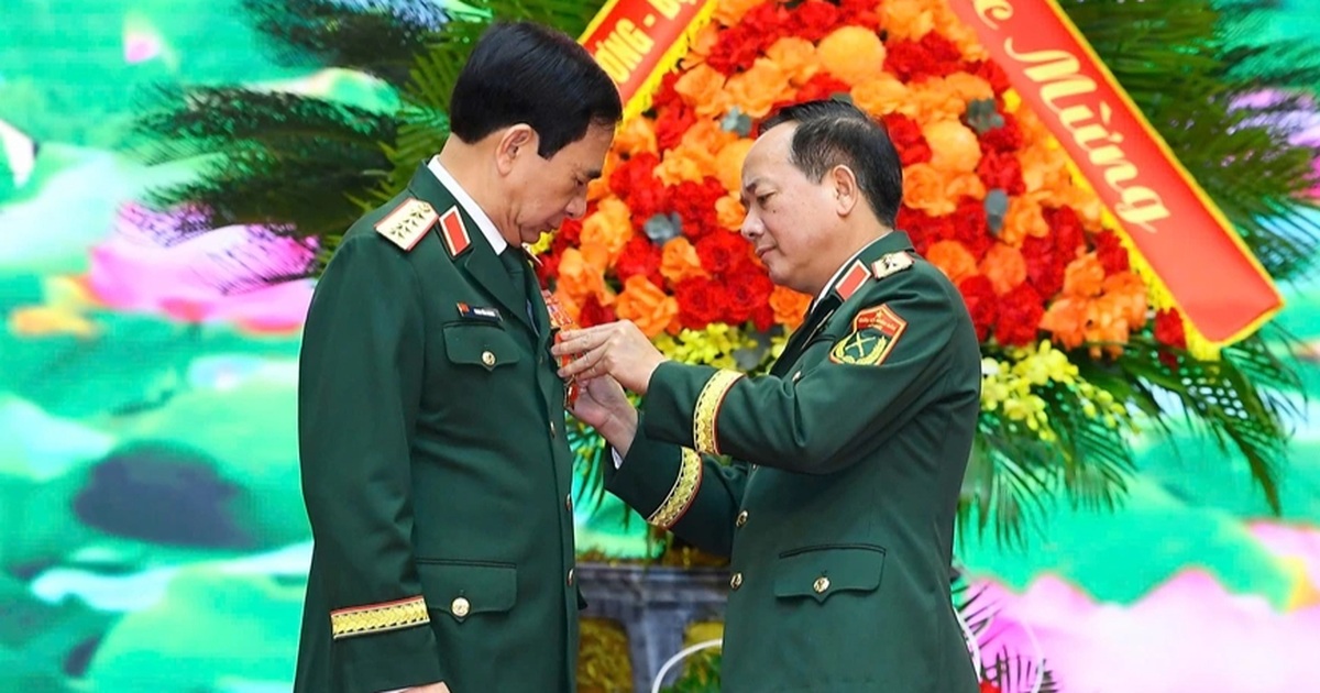 3 Đại tướng, 5 Thượng tướng được tặng Huân chương Quân công hạng Nhất 3 Đại tướng, 5 Thượng tướng được tặng Huân chương Quân công hạng Nhất