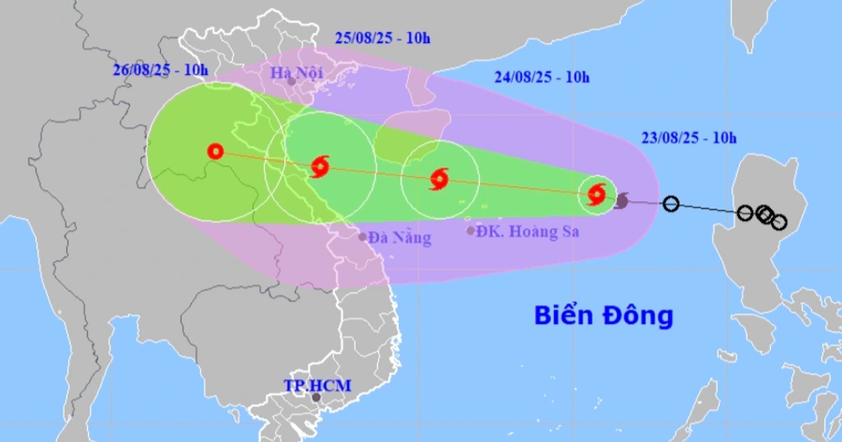 Bão số 5 tăng cấp, có thể giật cấp 15 khi đi vào đất liền nước ta Bão số 5 tăng cấp, có thể giật cấp 15 khi đi vào đất liền nước ta