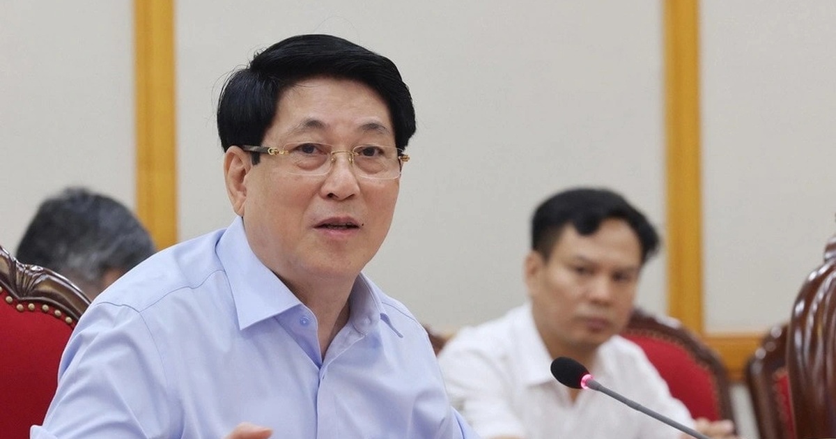 Bộ Chính trị cho ý kiến đề án nhân sự đại hội tỉnh Cao Bằng, TP Huế Bộ Chính trị cho ý kiến đề án nhân sự đại hội tỉnh Cao Bằng, TP Huế