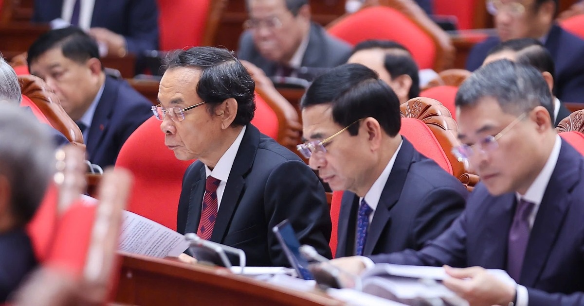 Bộ Chính trị cho ý kiến về nhân sự Đà Nẵng, Quảng Ninh, Khánh Hòa, Nghệ An Bộ Chính trị cho ý kiến về nhân sự Đà Nẵng, Quảng Ninh, Khánh Hòa, Nghệ An