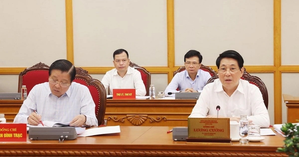 Bộ Chính trị cho ý kiến về nhân sự của 2 tỉnh Điện Biên, Gia Lai Bộ Chính trị cho ý kiến về nhân sự của 2 tỉnh Điện Biên, Gia Lai