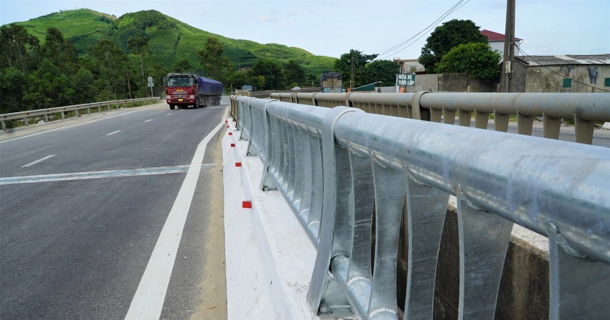 Cây cầu “chống nạng gỗ” trên quốc lộ 1A giờ ra sao? Cây cầu "chống nạng gỗ" trên quốc lộ 1A giờ ra sao?