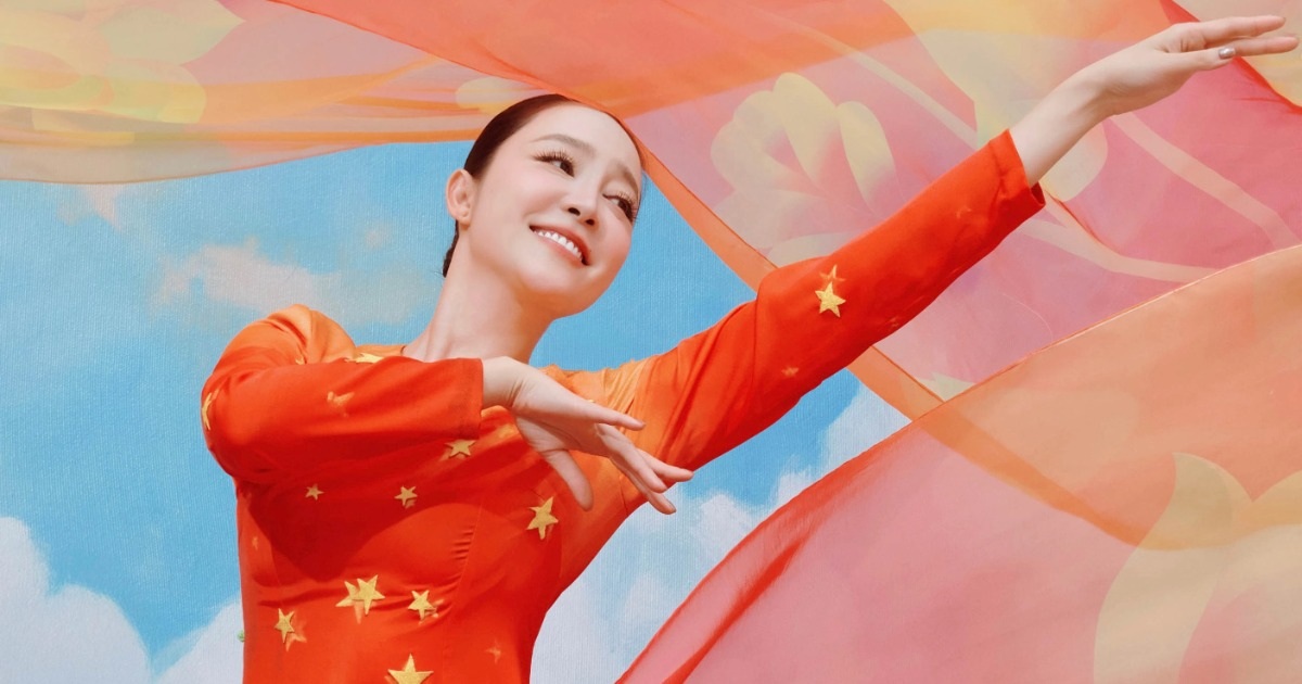 “Chim công làng múa” Linh Nga thướt tha áo dài, khoe nhan sắc tuổi 39 "Chim công làng múa" Linh Nga thướt tha áo dài, khoe nhan sắc tuổi 39