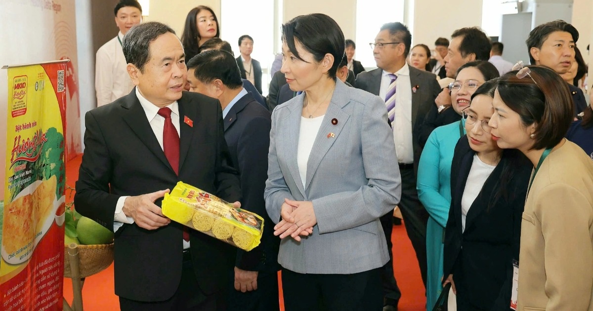 Chủ tịch Quốc hội Trần Thanh Mẫn dự hội nghị gặp gỡ Nhật Bản ở Cần Thơ Chủ tịch Quốc hội Trần Thanh Mẫn dự hội nghị gặp gỡ Nhật Bản ở Cần Thơ