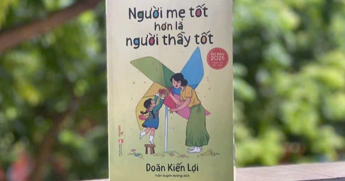Chuyên gia tâm lý Đinh Đoàn nói về cuốn sách “dạy con bằng trái tim” Chuyên gia tâm lý Đinh Đoàn nói về cuốn sách "dạy con bằng trái tim"