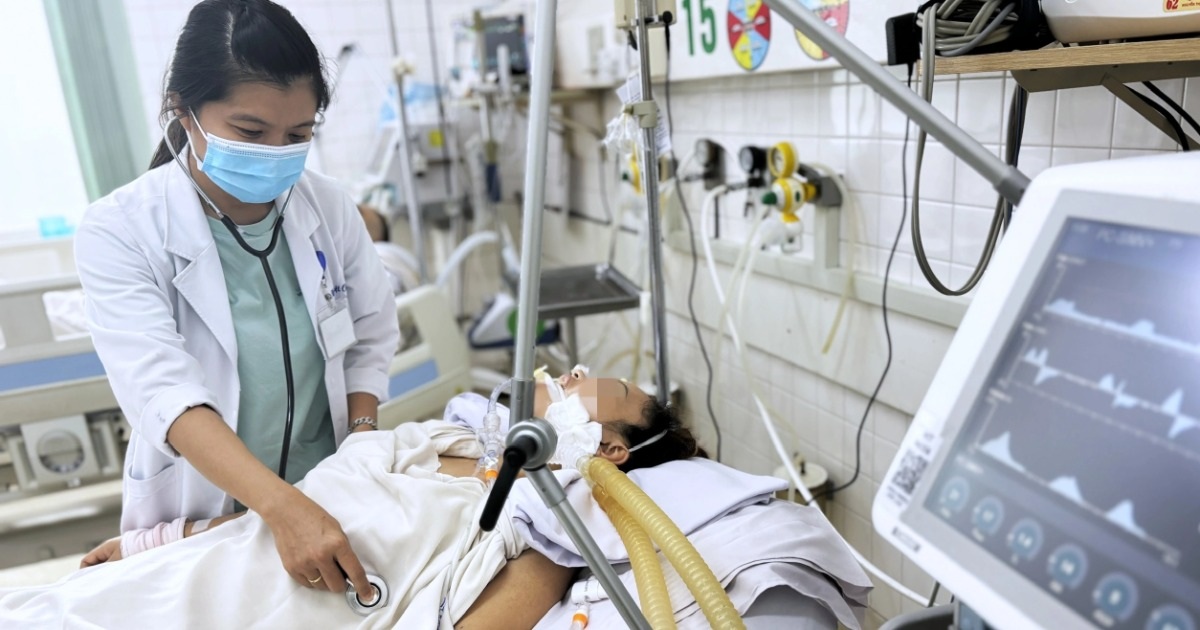 Cô gái 18 tuổi bỗng la hét rồi hôn mê nguy kịch, phải cấp cứu ở 4 bệnh viện Cô gái 18 tuổi bỗng la hét rồi hôn mê nguy kịch, phải cấp cứu ở 4 bệnh viện