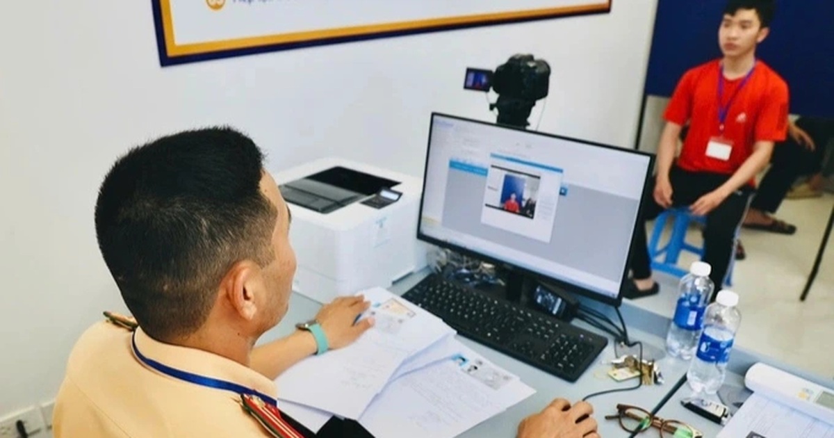 Cục CSGT: Đỗ sát hạch và cấp đổi GPLX thành công là có thể lái xe Cục CSGT: Đỗ sát hạch và cấp đổi GPLX thành công là có thể lái xe