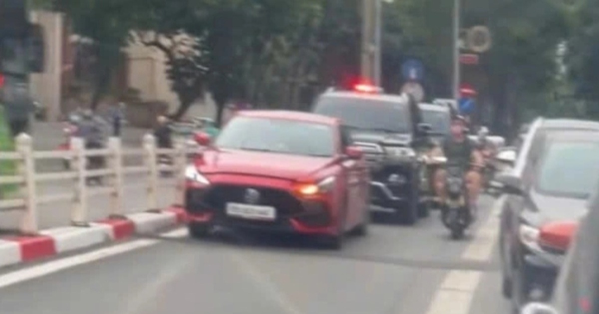 Hà Nội: Xác minh clip ô tô đi vào làn BRT còn cản trở cả xe ưu tiên