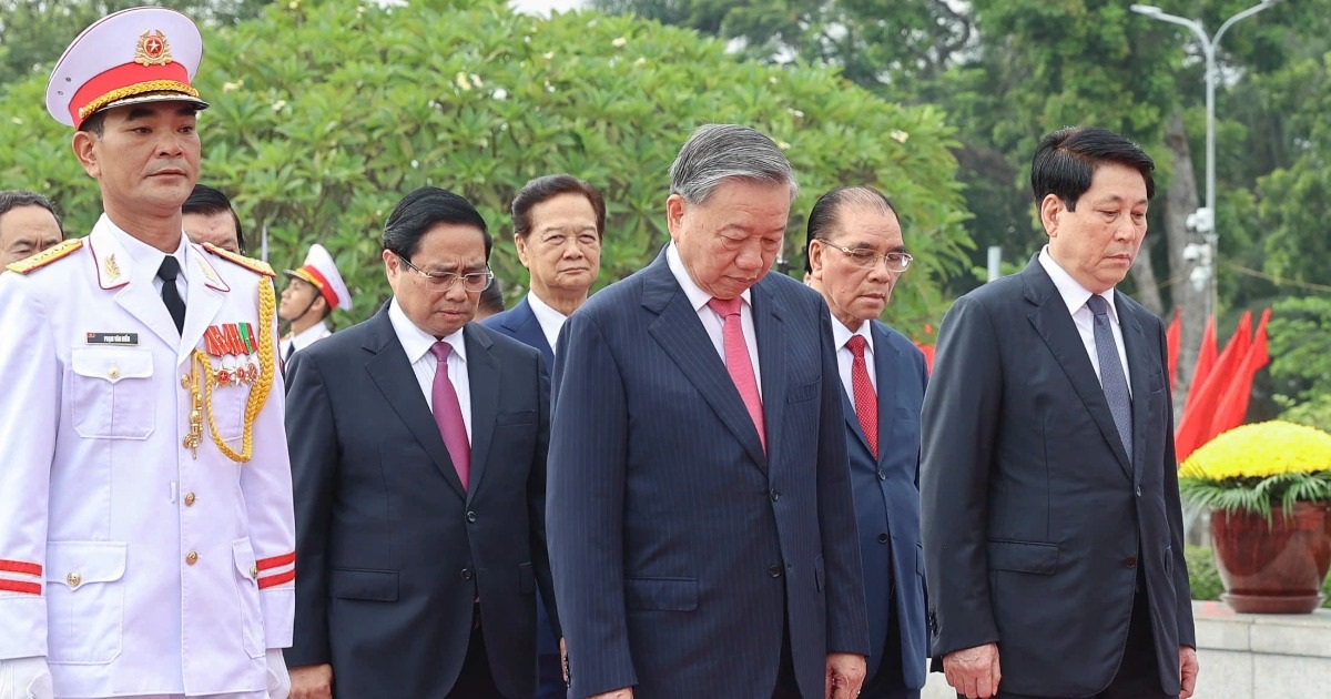 Lãnh đạo Đảng, Nhà nước vào Lăng viếng Bác, dâng hương các Anh hùng liệt sĩ Lãnh đạo Đảng, Nhà nước vào Lăng viếng Bác, dâng hương các Anh hùng liệt sĩ