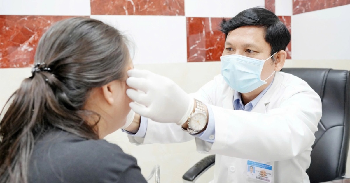 Mưa lớn kéo dài, TPHCM tăng mạnh người đi khám da: Bệnh nào nhiều nhất? Mưa lớn kéo dài, TPHCM tăng mạnh người đi khám da: Bệnh nào nhiều nhất?