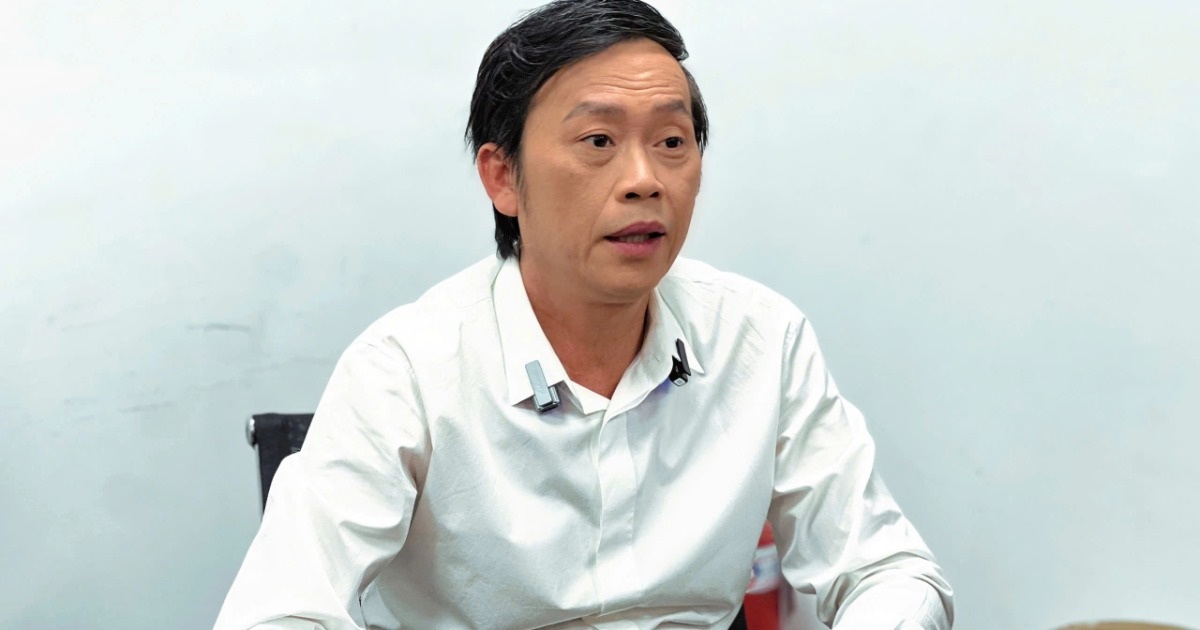 NSƯT Hoài Linh sau 5 năm mắc ung thư: Vẫn ăn cá khô, kể chuyện đi buôn đất NSƯT Hoài Linh sau 5 năm mắc ung thư: Vẫn ăn cá khô, kể chuyện đi buôn đất
