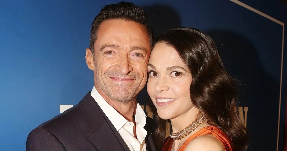 “Người Sói” Hugh Jackman tình tứ với cô bạn thân lâu năm "Người Sói" Hugh Jackman tình tứ với cô bạn thân lâu năm