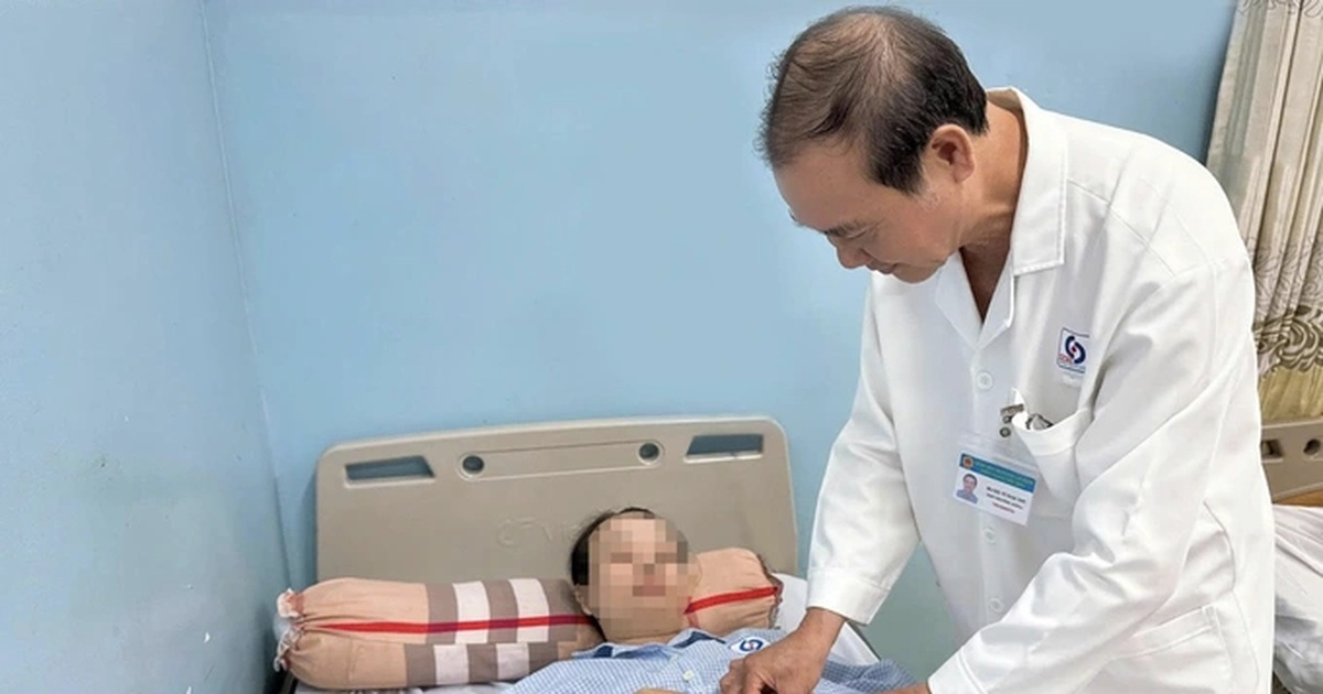 Người mẹ mang thai thì phát hiện ung thư: “Tôi sẽ mạnh mẽ sống và nuôi con” Người mẹ mang thai thì phát hiện ung thư: "Tôi sẽ mạnh mẽ sống và nuôi con"