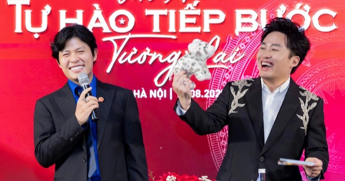 Nguyễn Văn Chung: “Làm việc với Tùng Dương, tôi chiều… như bạn gái” Nguyễn Văn Chung: “Làm việc với Tùng Dương, tôi chiều… như bạn gái”