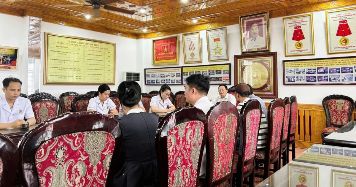 Ninh Bình: Nhân viên y tế Bệnh viện Đa khoa Hải Hậu bị tấn công Ninh Bình: Nhân viên y tế Bệnh viện Đa khoa Hải Hậu bị tấn công