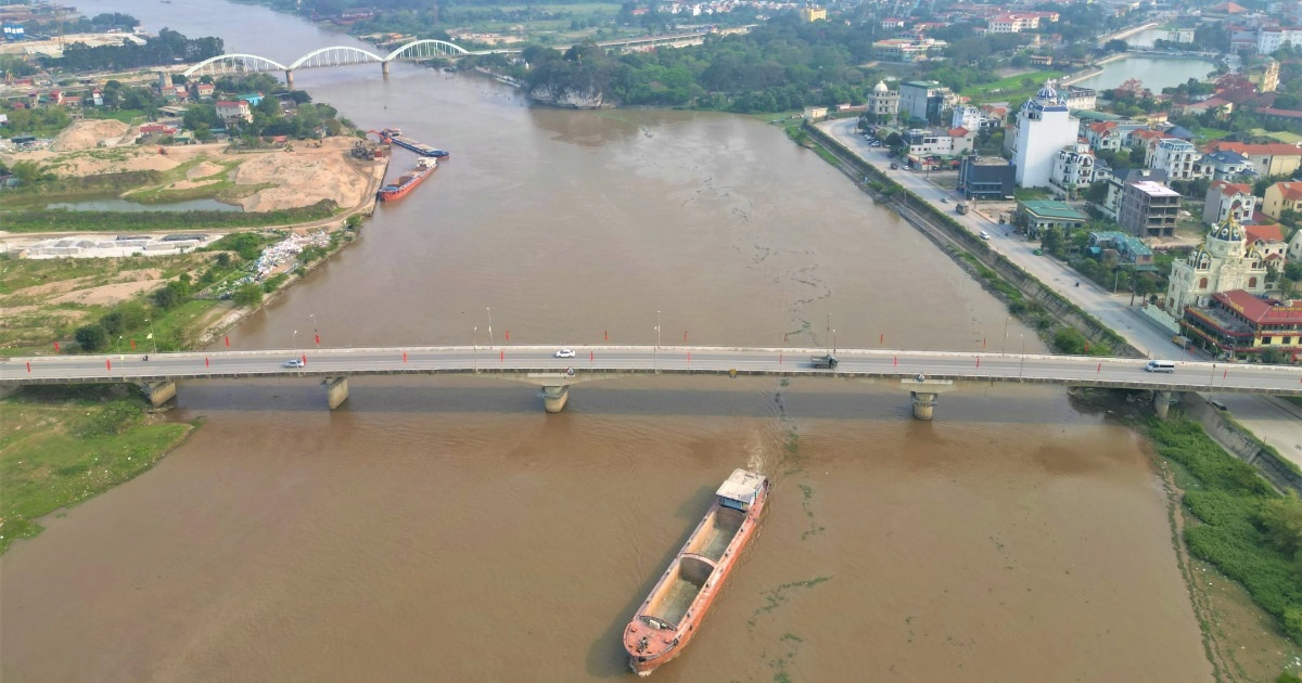 Ninh Bình lên phương án phát triển đô thị, dịch vụ hai bên bờ sông Đáy Ninh Bình lên phương án phát triển đô thị, dịch vụ hai bên bờ sông Đáy