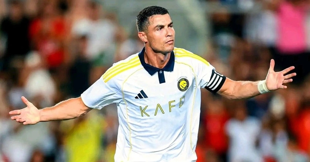 Phản ứng bất ngờ của C.Ronaldo khi không được đề cử Quả bóng vàng Phản ứng bất ngờ của C.Ronaldo khi không được đề cử Quả bóng vàng