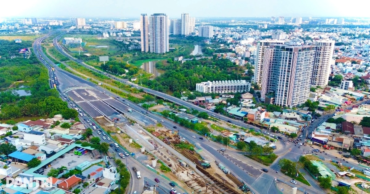 Phường Bình Trưng phát triển đô thị dọc tuyến cao tốc TPHCM – Long Thành Phường Bình Trưng phát triển đô thị dọc tuyến cao tốc TPHCM - Long Thành