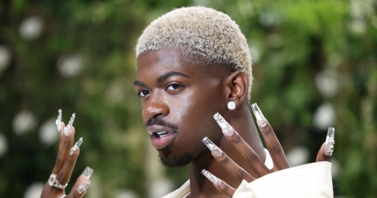 Rapper đình đám từng giành 2 giải Grammy Lil Nas X bị bắt Rapper đình đám từng giành 2 giải Grammy Lil Nas X bị bắt