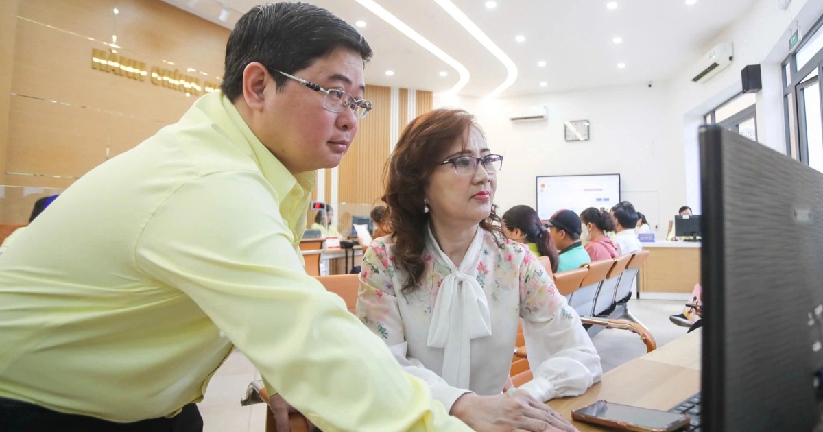 TPHCM đặt mục tiêu 100% thủ tục hành chính phi địa giới vào tháng 10 TPHCM đặt mục tiêu 100% thủ tục hành chính phi địa giới vào tháng 10