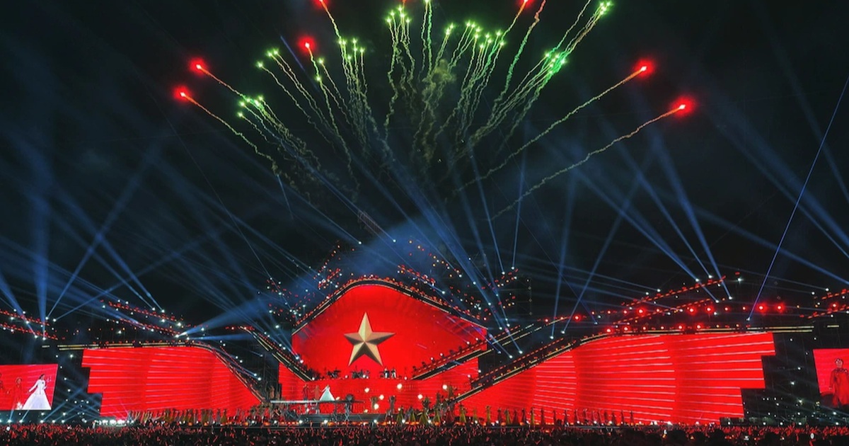 “V-Concert Rạng rỡ Việt Nam” kích hoạt Trung tâm Triển lãm Việt Nam “V-Concert Rạng rỡ Việt Nam” kích hoạt Trung tâm Triển lãm Việt Nam