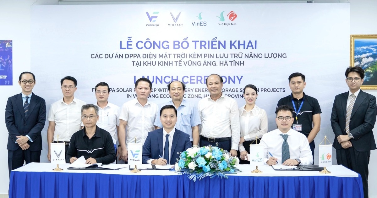 VinEnergo triển khai các dự án điện mặt trời kèm pin lưu trữ VinEnergo triển khai các dự án điện mặt trời kèm pin lưu trữ