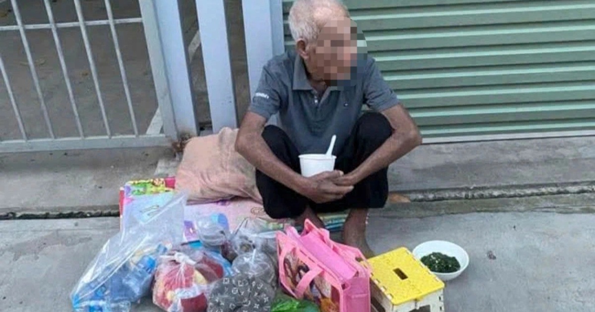 Xác minh hoàn cảnh cụ ông ở Hải Phòng sống lang thang ngoài vỉa hè Xác minh hoàn cảnh cụ ông ở Hải Phòng sống lang thang ngoài vỉa hè