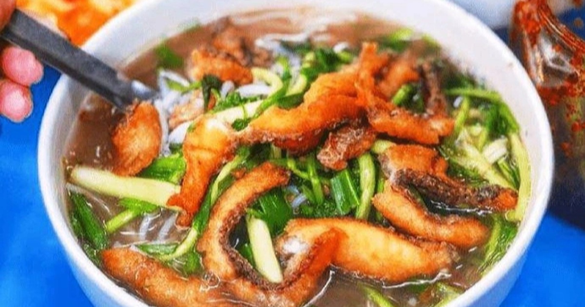 Ăn bát bún cá dính xương, người đàn ông thủng ruột non Ăn bát bún cá dính xương, người đàn ông thủng ruột non